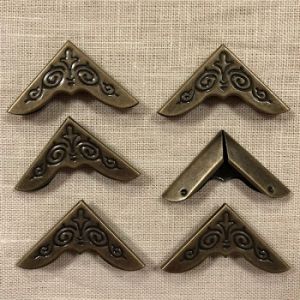 Метални ъгли за албуми 1,5х1,5 см антично злато MCA-15x15 sm